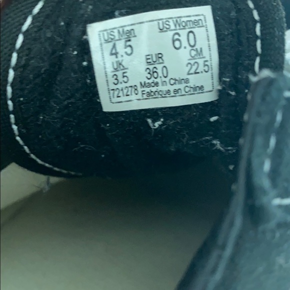 Old Skool Vans - Picture 3 of 4